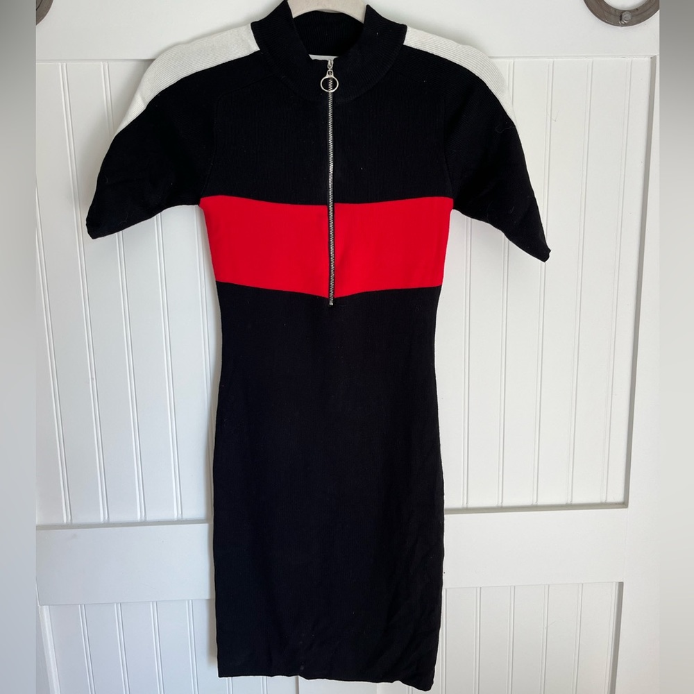 Quarter sleeve dress